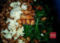 菠菜拌花生米的做法图解7