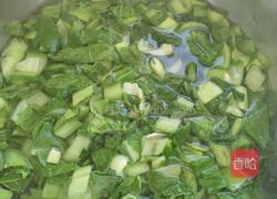 腌猪肉烩小白菜的做法图解2