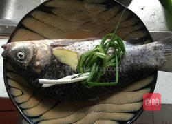 鲫鱼豆腐汤的做法图解2