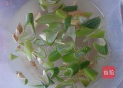 干炸丸子的做法图解2