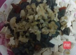 皮蛋拌豆腐的做法图解3
