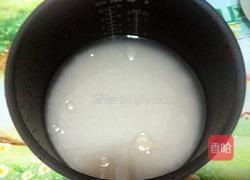 叉烧木耳炒饭的做法图解3