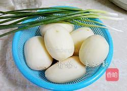 莲藕焖猪脚的做法图解1