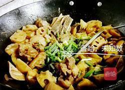 莲藕焖猪脚的做法图解15