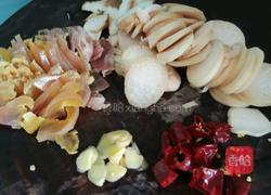 杏鲍菇炒腊肉的做法图解3