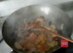 杏鲍菇炒腊肉的做法图解6