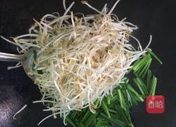 韭菜炒豆芽的做法图解3