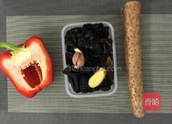 木耳炒山药的做法图解1