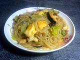 五花肉炒粉