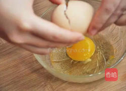 肉桂苹果面包布丁的做法图解2