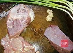 猪杂粥的做法图解1