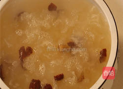 大枣银耳汤的做法图解5
