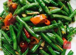 干煸蒜香豆角的做法图解6