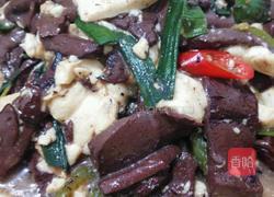 猪血炒豆腐的做法图解9