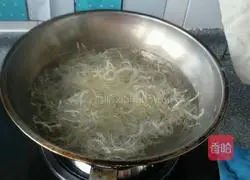 Illustration of how to make cold Gelili 2