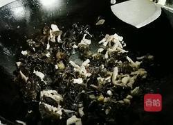 甜椒肉丝炒木耳的做法图解5