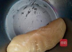 广式莲蓉月饼的做法图解1