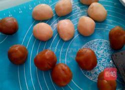 广式莲蓉月饼的做法图解2