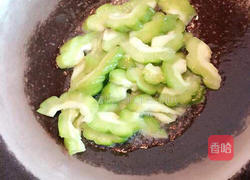 黑椒牛肉烩凉瓜的做法图解6