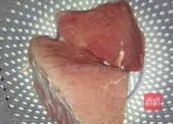 孜然牙签瘦肉的做法图解1