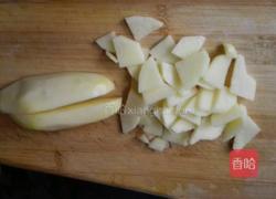 豆角土豆配芹菜的做法图解2