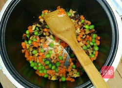 什锦焖饭的做法图解3