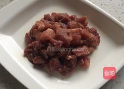 肉丁毛豆的做法图解3