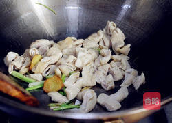 干煸肥肠的做法图解3