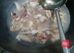 山东家常菜辣子鸡的做法图解1