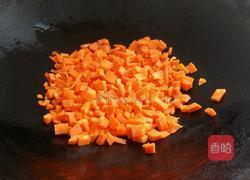 香葱土豆胡萝卜丁的做法图解5