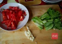 番茄鸡蛋炒方便面的做法图解2