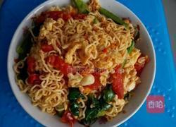 番茄鸡蛋炒方便面的做法图解8