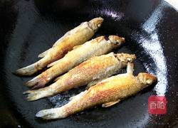 番茄勾嘴鱼的做法图解3
