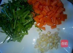 芹菜拌花生米的做法图解3