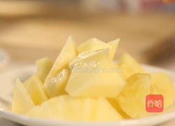 菠萝咕咾肉的做法图解1