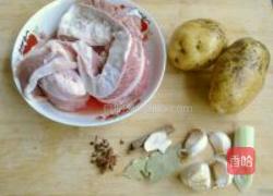 牛肉炖土豆的做法图解1