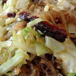 包菜炒粉丝的做法[图]