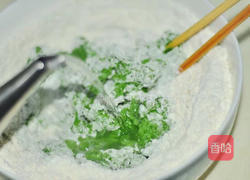 鲜虾仁菠菜卷的做法图解6