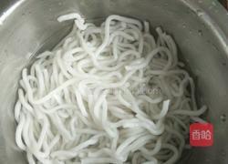 豆芽炒粉的做法图解3