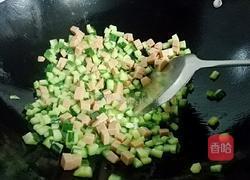 玉米火腿炒青瓜的做法图解6