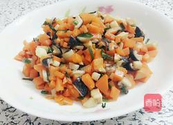 双菇胡萝卜丁的做法图解11