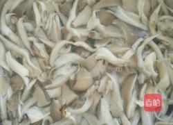 肉炒蘑菇的做法图解2