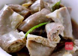 酸菜粉肠汤的做法图解6