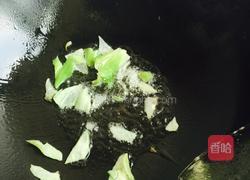 金针菇炒青椒的做法图解3