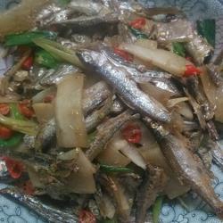 河鱼炒萝卜的做法[图]