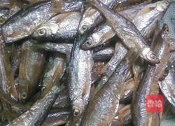 河鱼炒萝卜的做法图解1