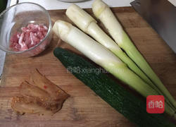 茭白肉丝的做法图解1