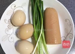 火腿肠鸡蛋饼的做法图解2