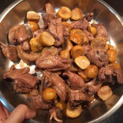 栗子炆清远鸡的做法[图]