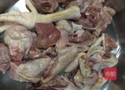 栗子炆清远鸡的做法图解1